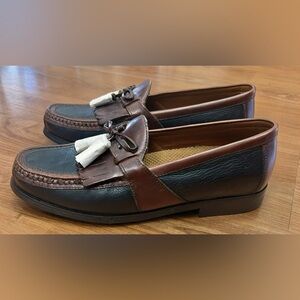 Johnston Murphy Men's Aragon II Loafer Black Brown Tassel Kiltie Shoe Size 10 M